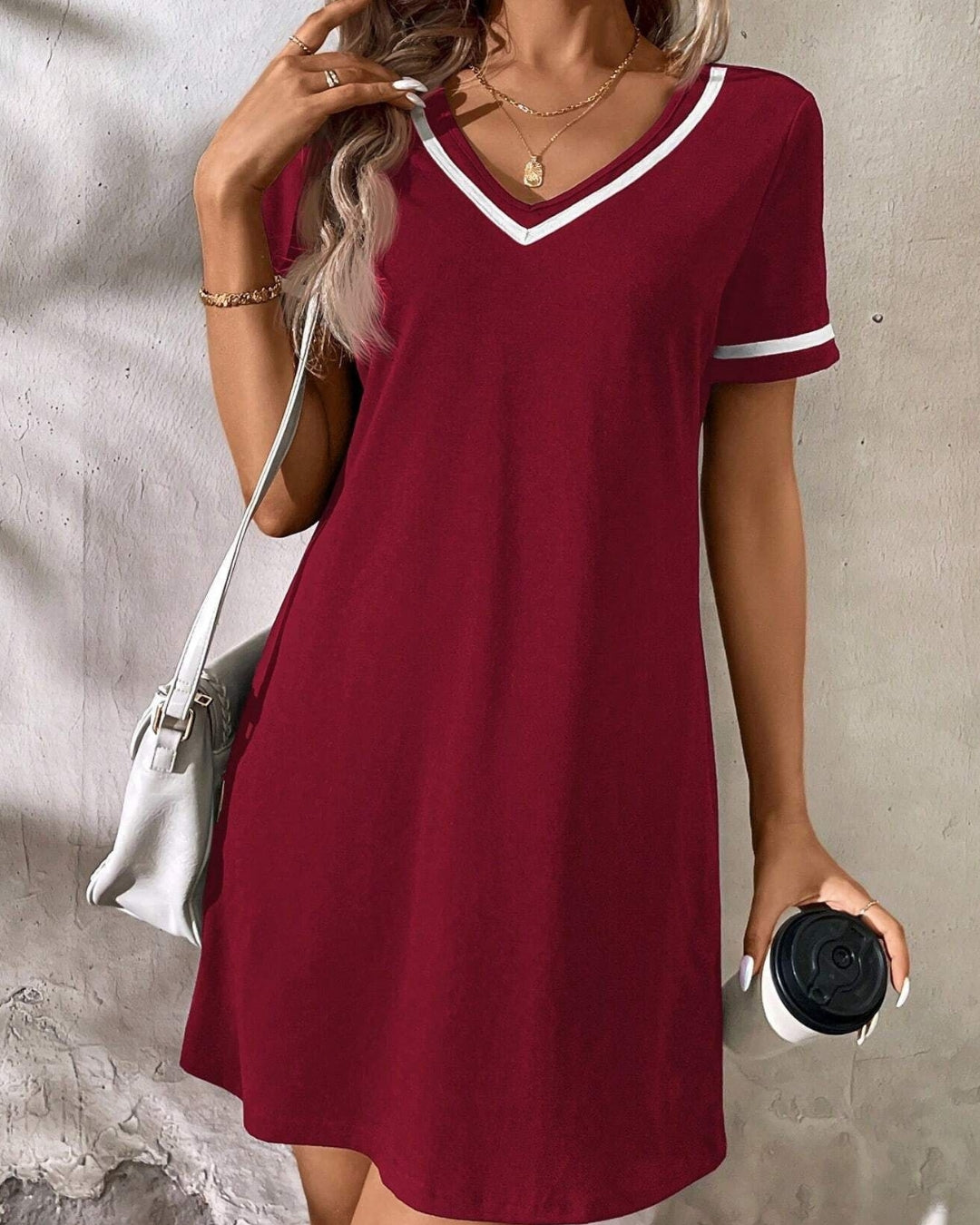 Damenkleid Schwarzes V-Ausschnitt Lässiges Kurzarmkleid
